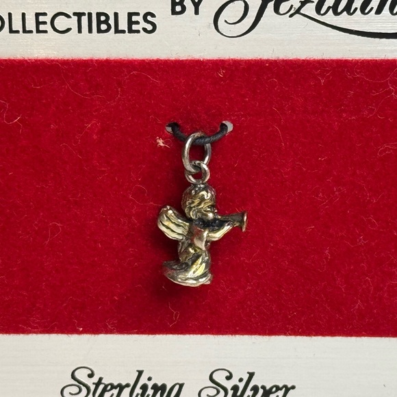 Christmas Collectibles by Jezlaine Sterling Silver Christmas Angel Charm Vintage - Picture 2 of 2